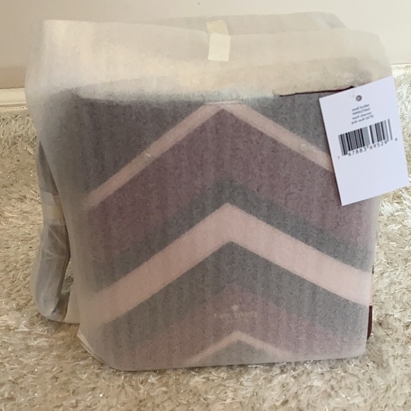 NWT Kate Spade Leather Marti Chevron Bucket XBody - Picture 15 of 15